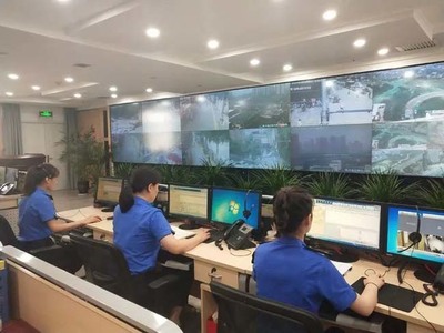 線上線下同發(fā)力，信息服務(wù)零距離